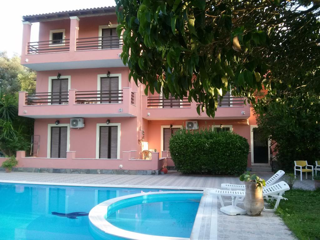 Stathis Apartments Dassiá Exteriér fotografie